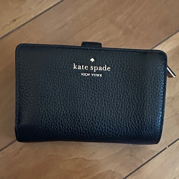 Kate Spade Black Madison Medium Bifold Wallet NWOT - Picture 4 of 4